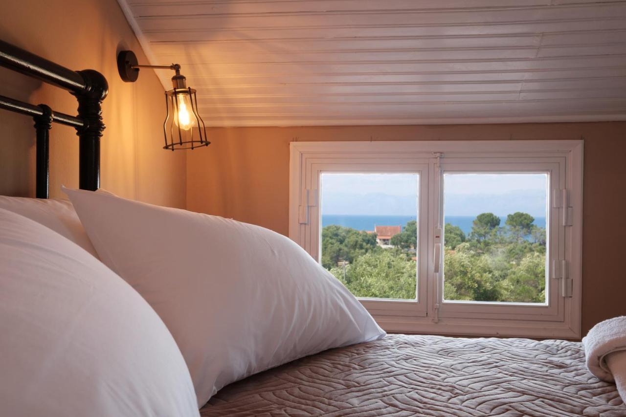Astrakeri Sea Side Hill Apartment Екстериор снимка