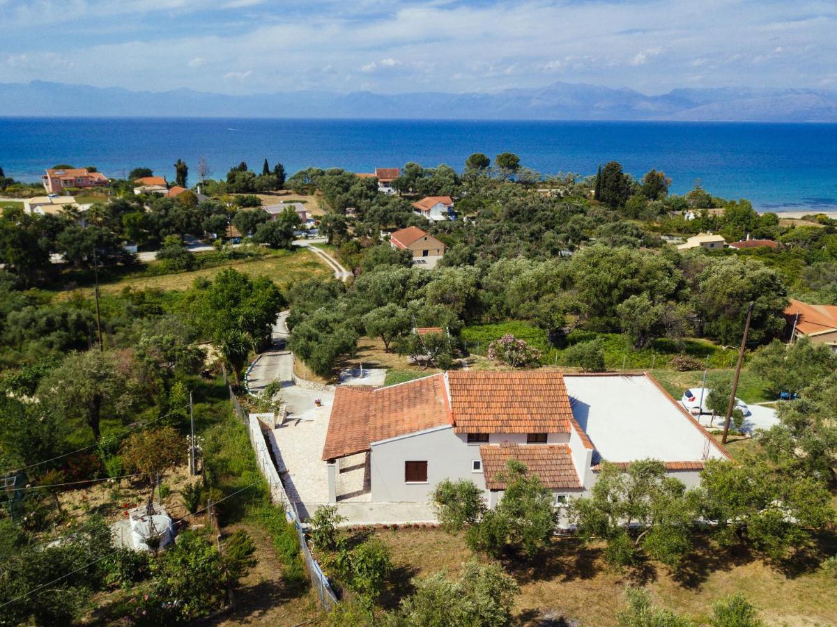 Astrakeri Sea Side Hill Apartment Екстериор снимка
