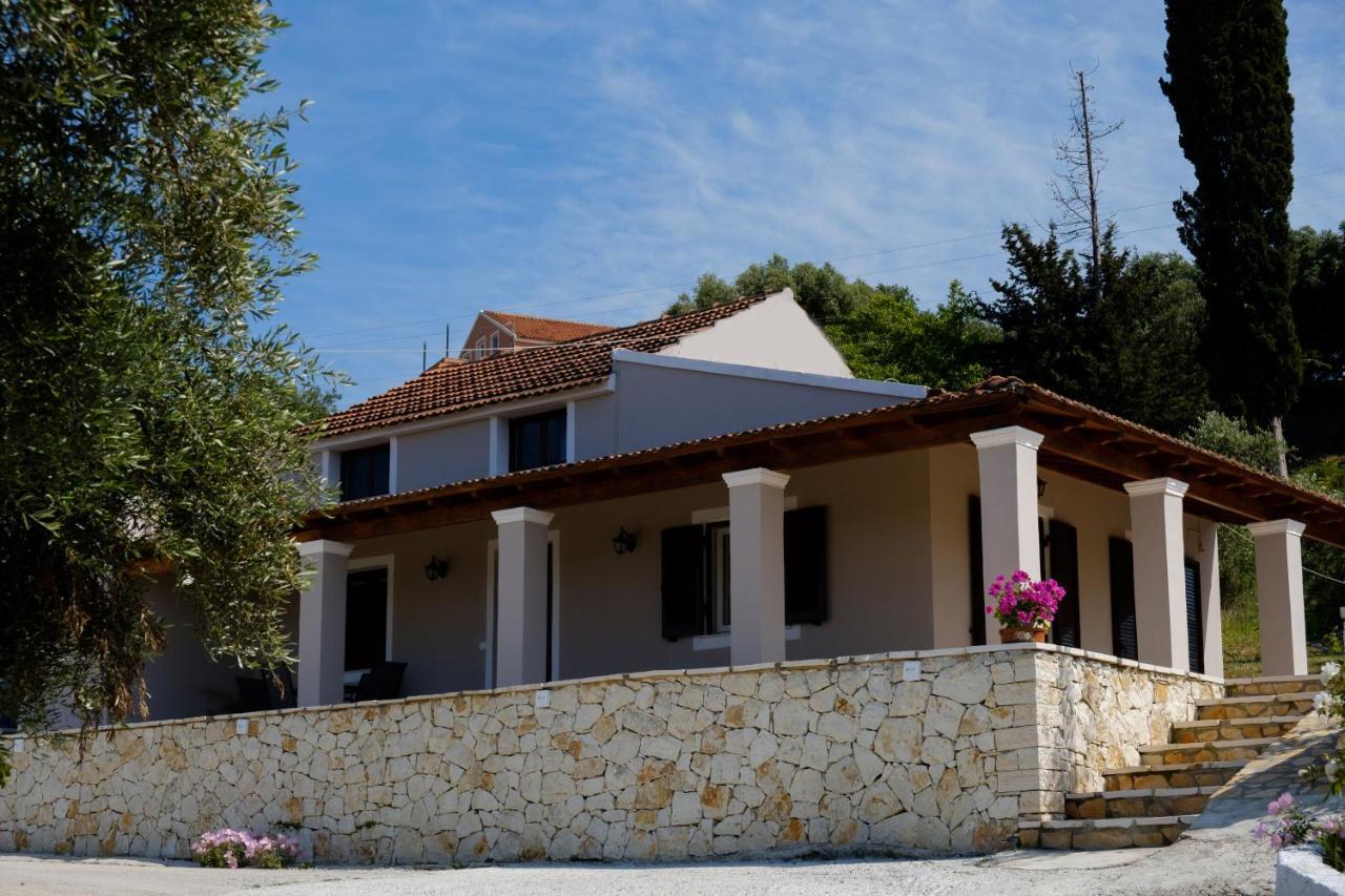 Astrakeri Sea Side Hill Apartment Екстериор снимка