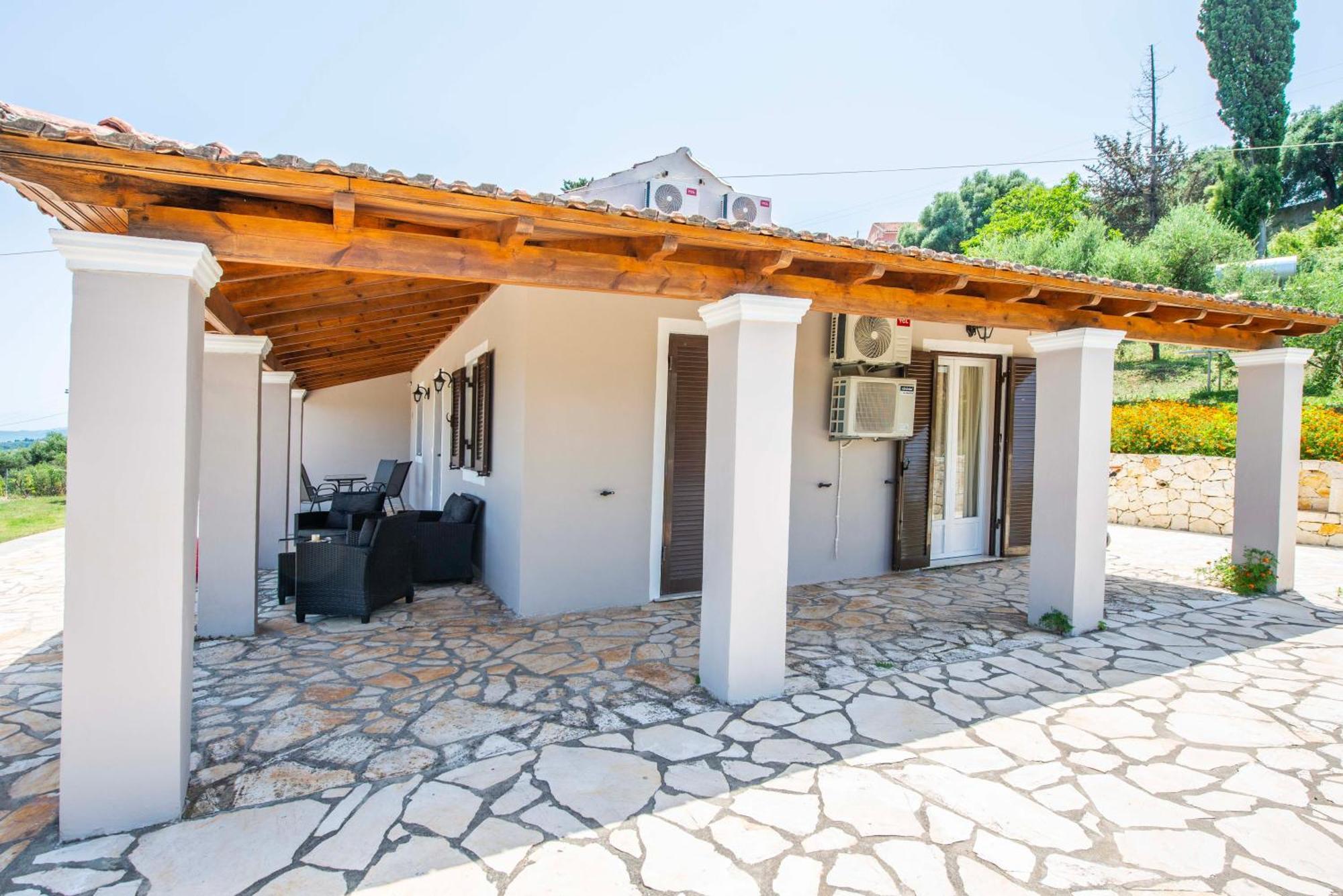 Astrakeri Sea Side Hill Apartment Екстериор снимка