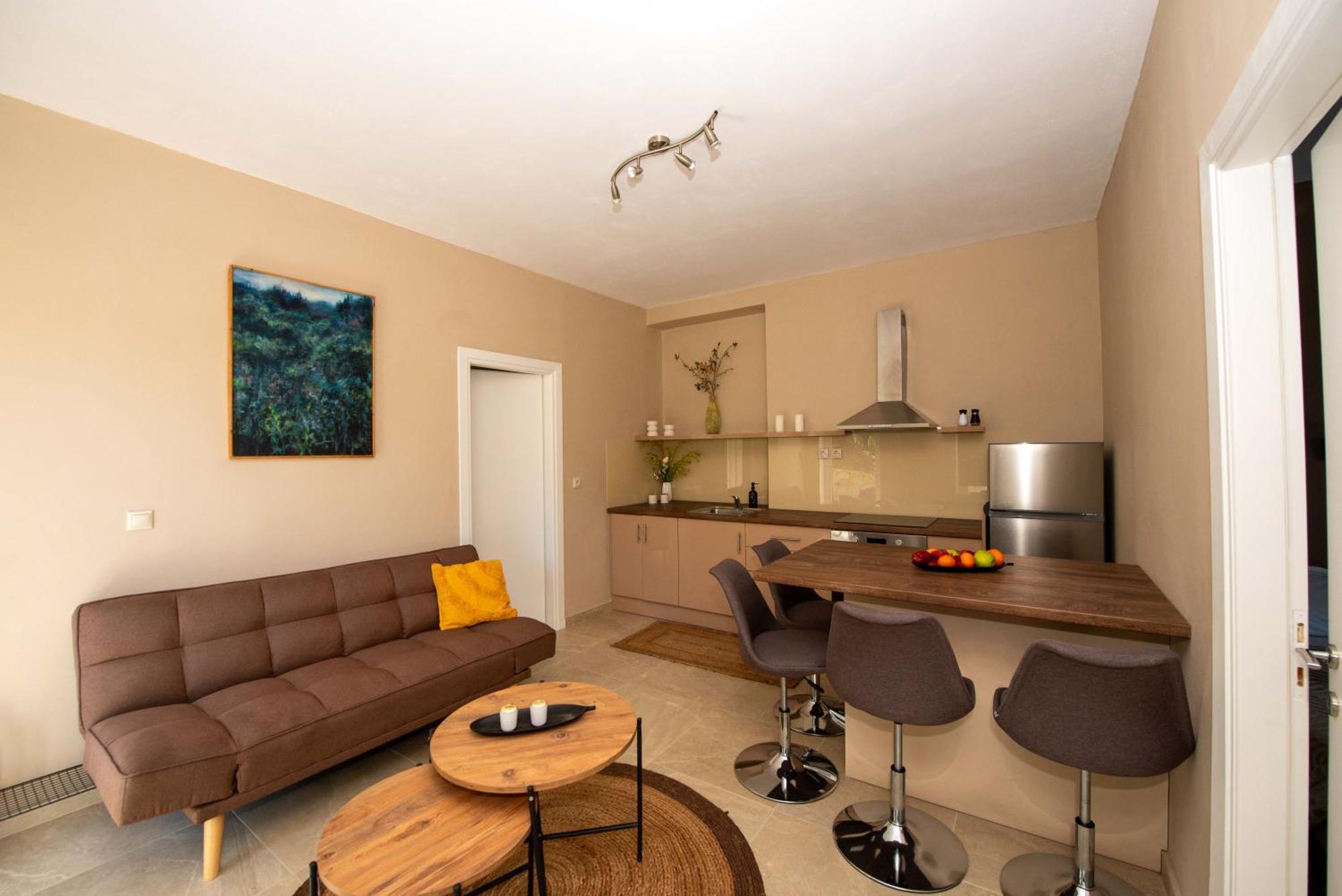 Astrakeri Sea Side Hill Apartment Екстериор снимка