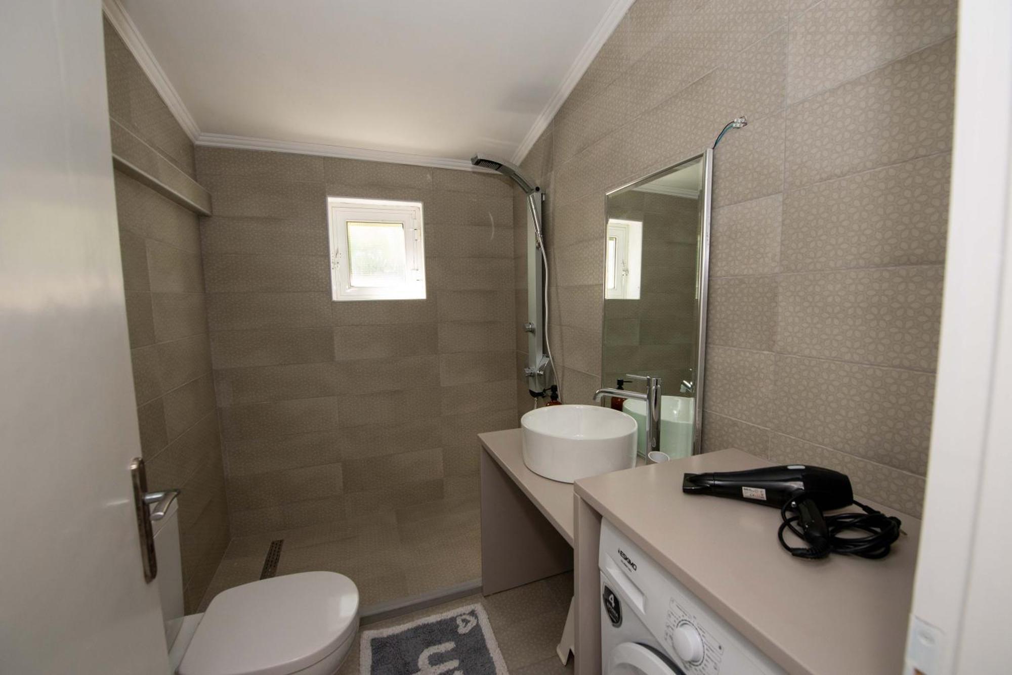 Astrakeri Sea Side Hill Apartment Екстериор снимка