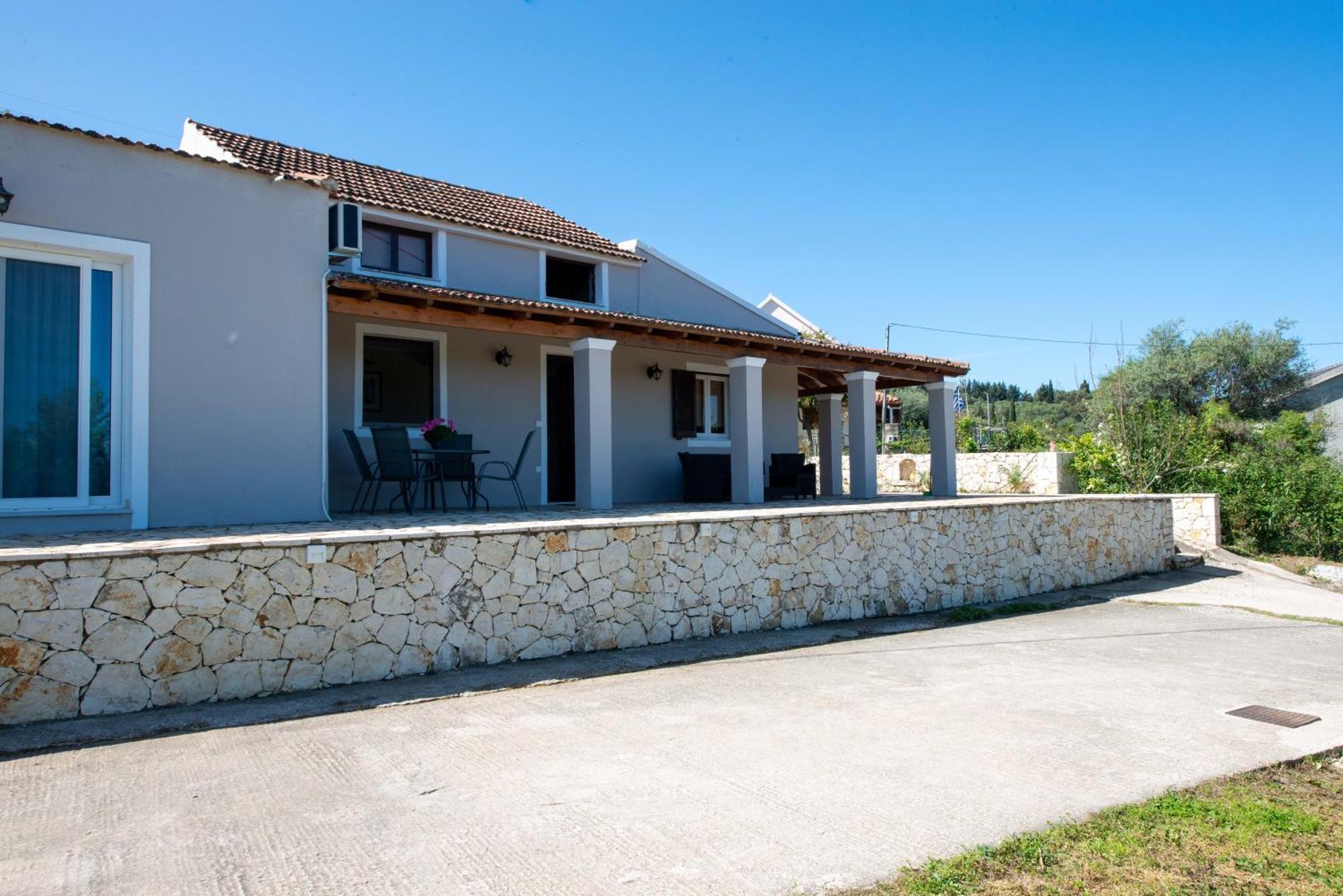 Astrakeri Sea Side Hill Apartment Екстериор снимка
